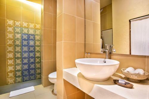 Hotel Shorea Beach Resort