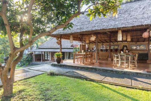 Hotel Puri Taman Sari