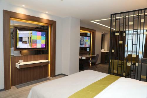 Limak Skopje Luxury Hotel