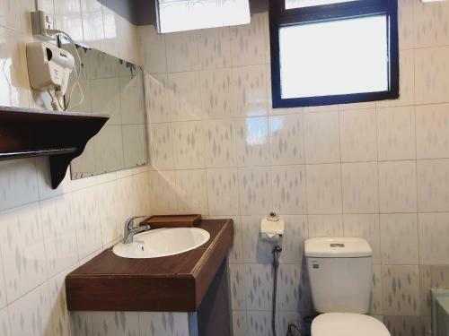 Hotel Lagoon Ngapali Beach Lodge