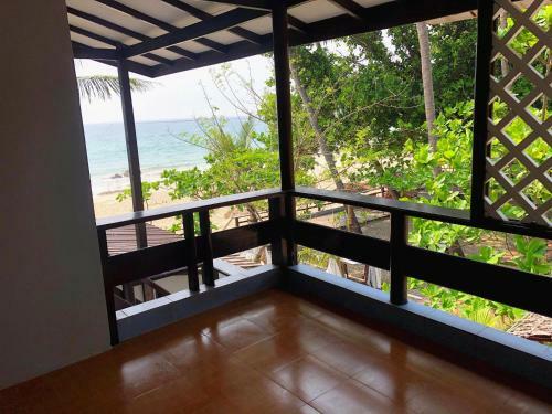 Hotel Lagoon Ngapali Beach Lodge