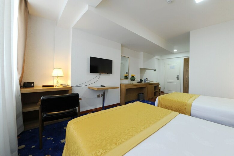 Ub Grand Hotel