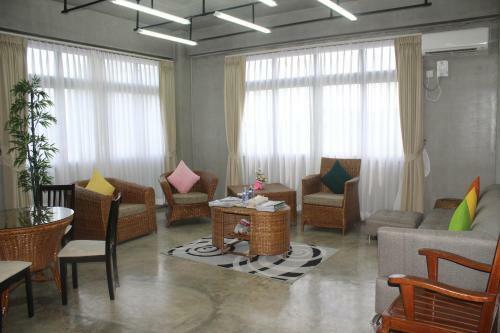 Myanandar Residence & Hotel