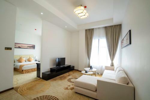 Hotel Sanchaung