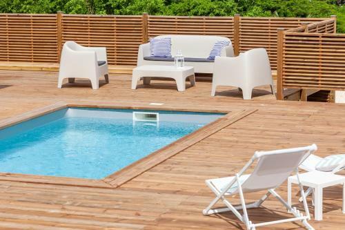 Seacove & Seaside Villas, Class�es 4 �toiles