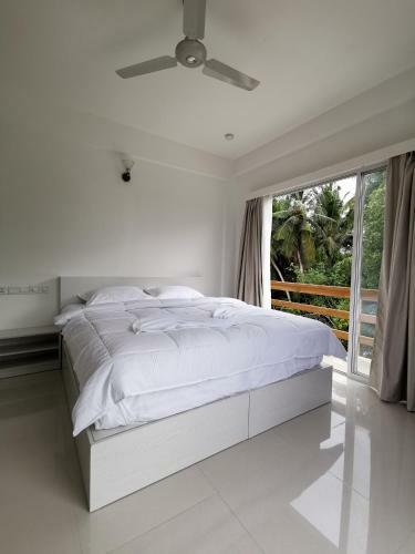 Xen Midu All Inclusive Diving Hotel Addu Maldives