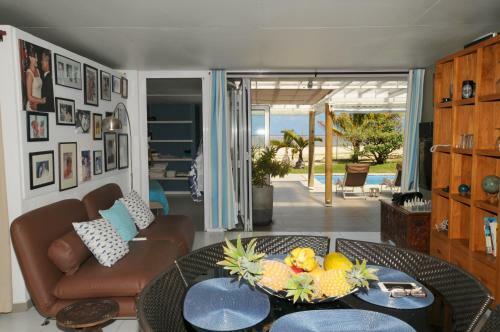 Chalet Kestrel With Pool On The Beach