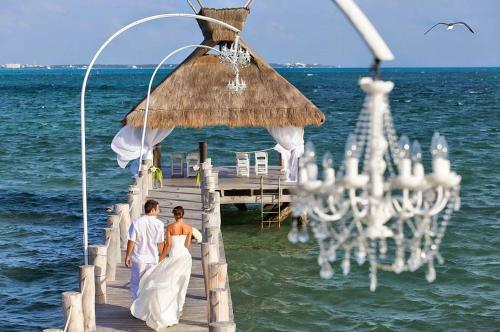 Hotel Luxury Getaway Ocean View