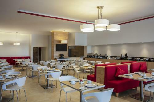 Hotel Fiesta Inn Celaya Galerias
