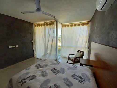 Breathtaking Beach Villa, Feel The Inviting Vibe!