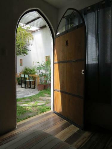 Apartamento Hostal Hoja Santa
