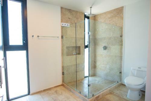 Deluxe Beachfront Condo With Amazing Ocean Views And Luxury