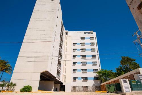 Deluxe Beachfront Condo With Amazing Ocean Views And Luxury