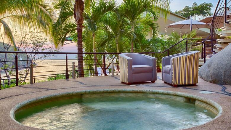 Ocean Frontage Cottage