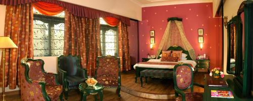 Hotel Welcome Heritage Noor-us-sabah Palace