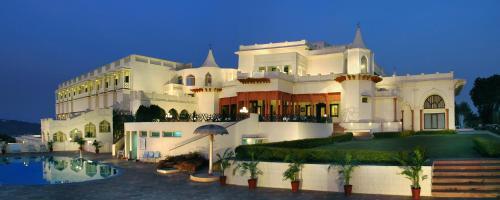Hotel Welcome Heritage Noor-us-sabah Palace