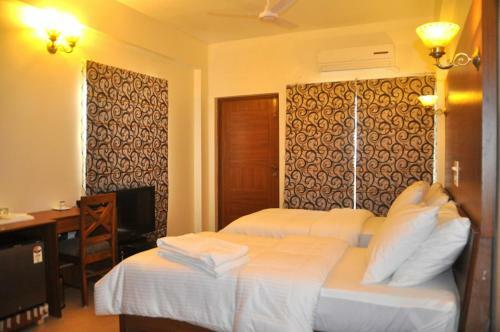 Hotel The Bhopal Grande