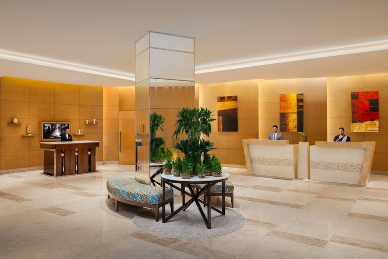 Hotel Courtyard By Marriott Bhopal