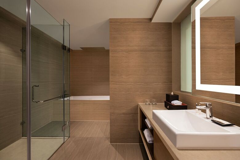 Hotel Courtyard By Marriott Bhopal