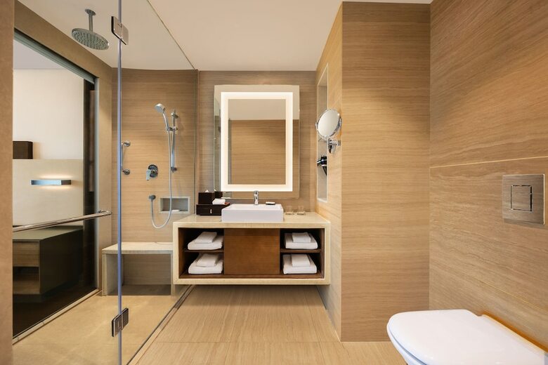 Hotel Courtyard By Marriott Bhopal