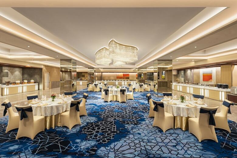 Hotel Courtyard By Marriott Bhopal