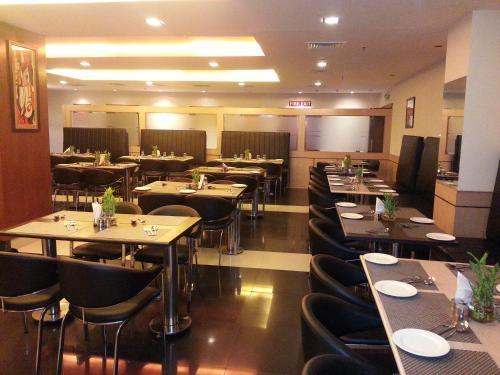 Hotel Hyphen Grand Haridwar