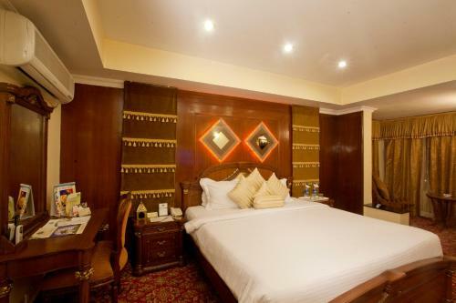 Hotel Country Inn & Suites By Carlson Haridwar