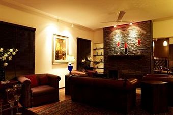 Hotel Aalia On The Ganges