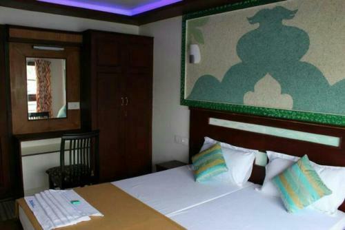 Hotel Cosy Houseboats