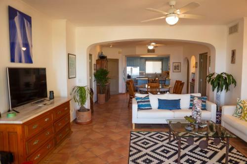 Las Maanitas C205 3 Br By Casago