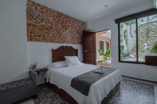 Hotel Colonial Zaci By Guruhotel