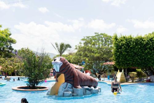 Camino Mexicano Hotel & Resort
