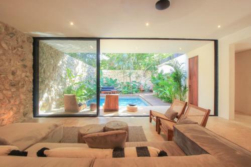 Luxury Boho-chic Villa In Holistika Tulum