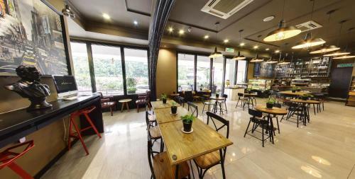 Manhattan Business Hotel Damansara Perdana