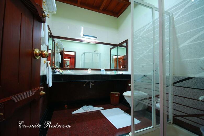 Hotel Lake Palace Resort