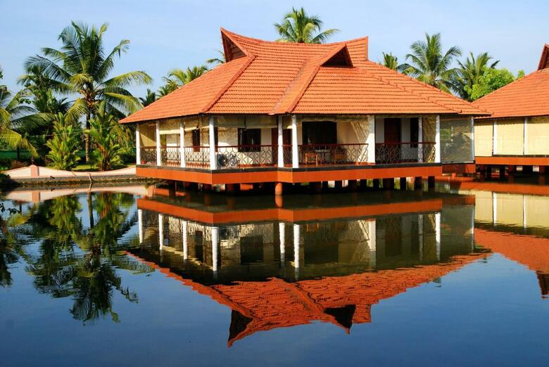 Hotel Lake Palace Resort