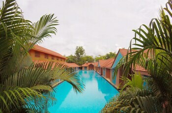 Hotel Saj Earth Resort