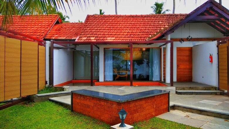 Hotel Punnamada Resort