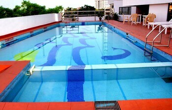 Hotel Gokulam Park