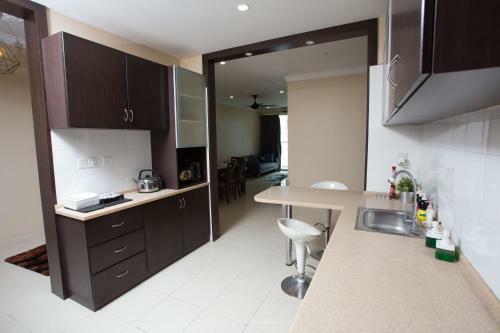 Apartamentos Plaza Rah Suites By Subhome
