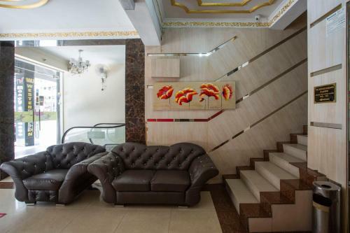 Oyo 90125 Hotel Grand Orchard
