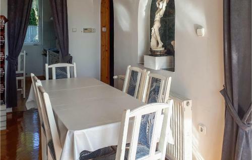 Holiday Home Hegyalja Utca-vonyarcvashegy