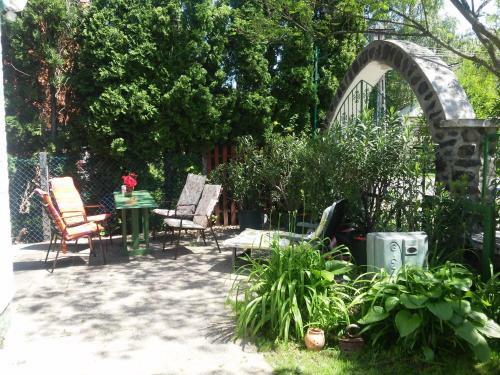 Hostal Gy�ngyvir�g H�z