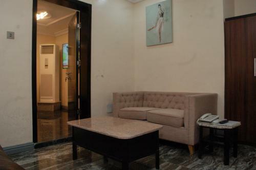 Platinum Inn Gee Hotel Ikoyi