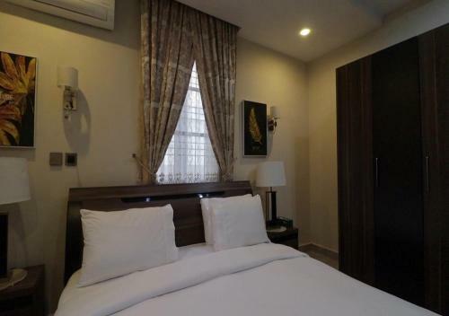 Marshall Hotel Apartments