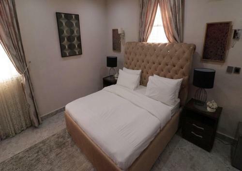 Marshall Hotel Apartments