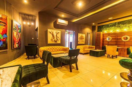 Jj Mas Hotel And Suites