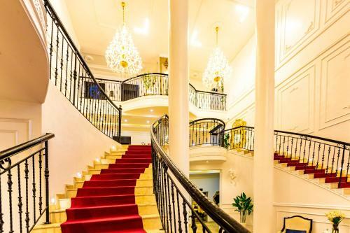 Jj Mas Hotel And Suites