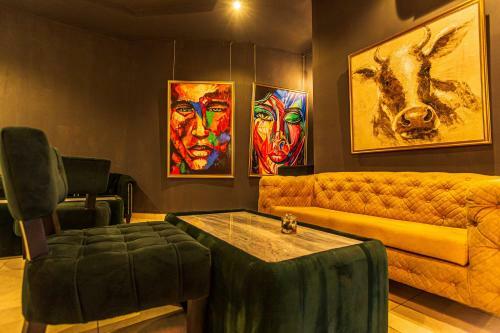 Jj Mas Hotel And Suites