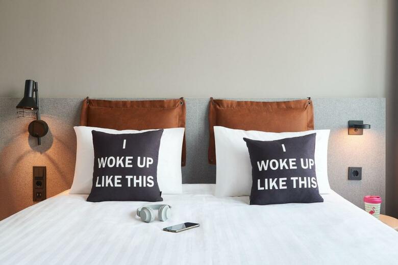 Hotel Moxy Amsterdam Schiphol Airport